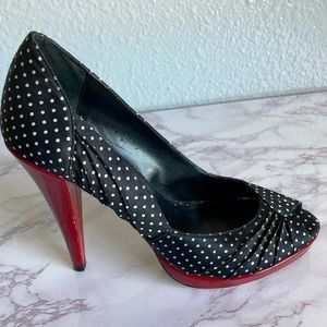 Black & White Polka dot heels